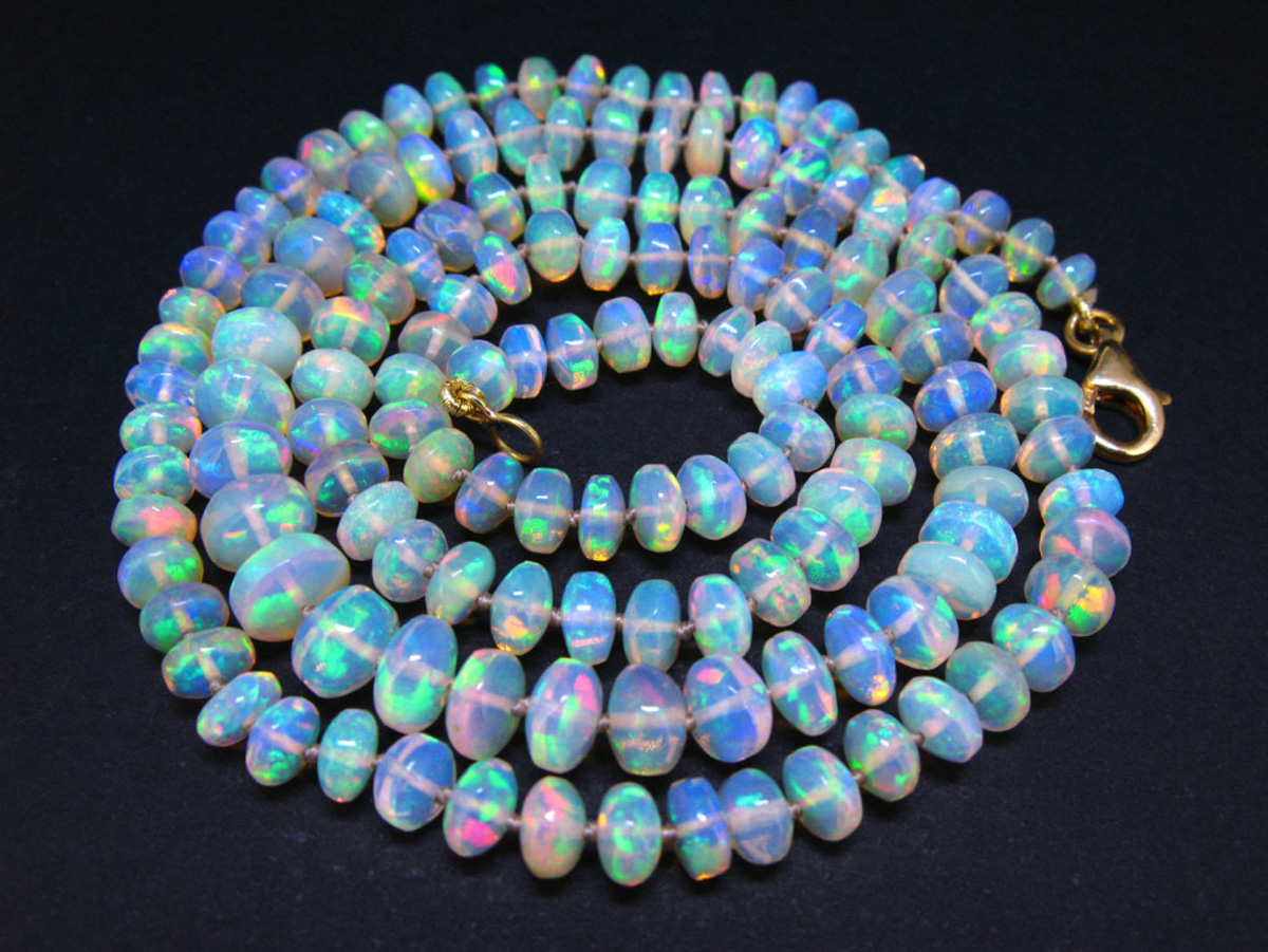 collar de opalo de etiopia