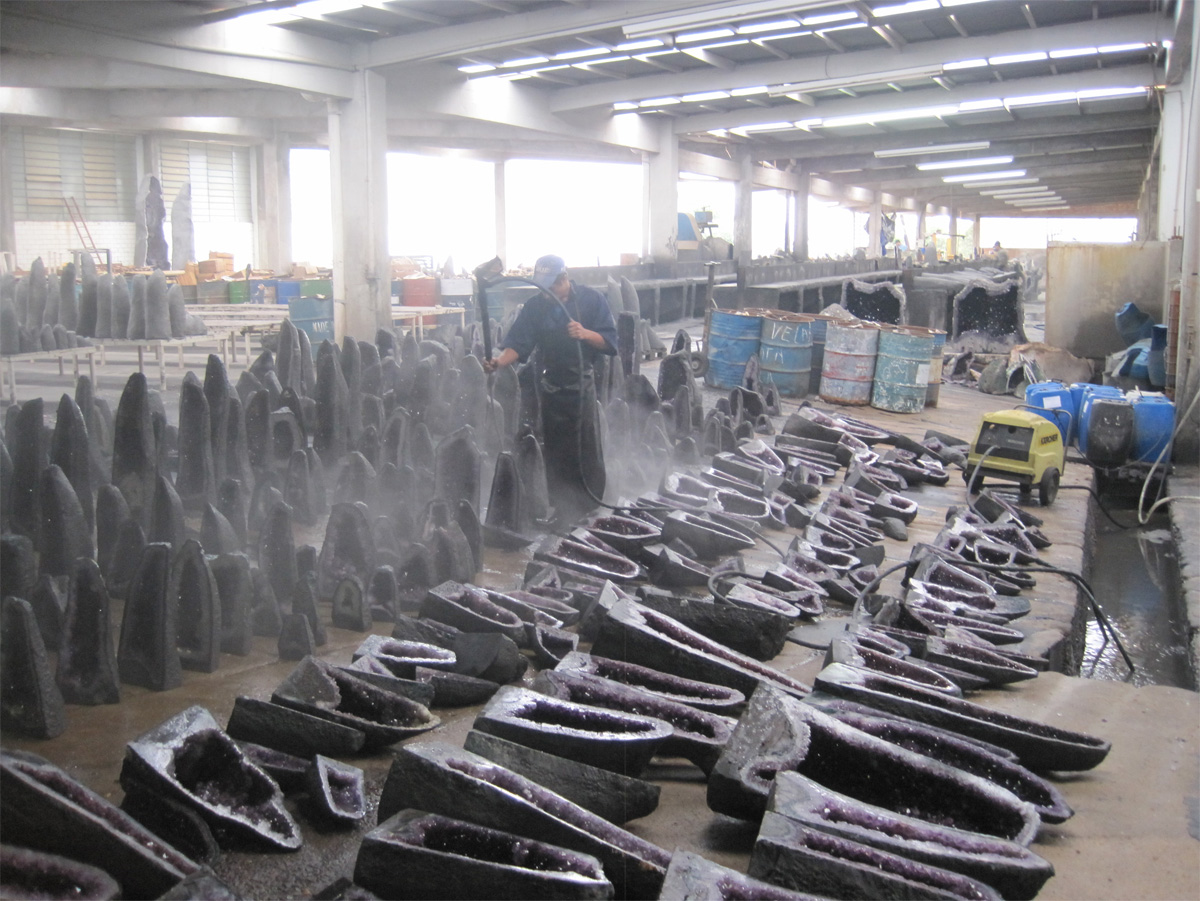 limpieza de las geodas de amatista