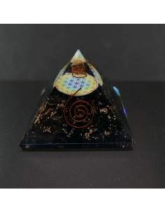 Pyramide d'Orgonite Obsidienne 7,5x7,5cm 2