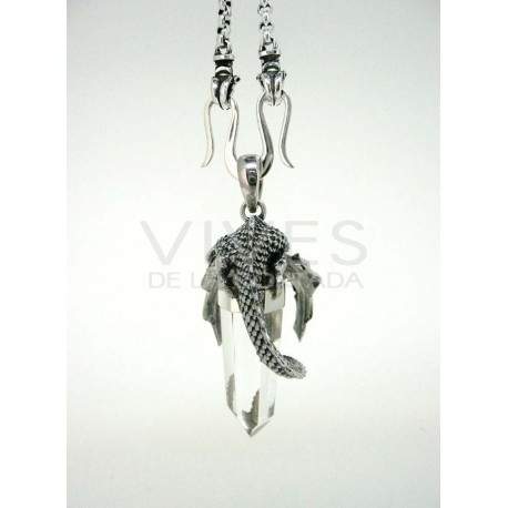 Pendente de dragão em prata e quartzo