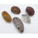 Cuarzo Óptico, piezas pulidas redondeadas con efecto lupa, cuarzo de alta calidad con incrustaciones e lodolitas, rutilos y oxid