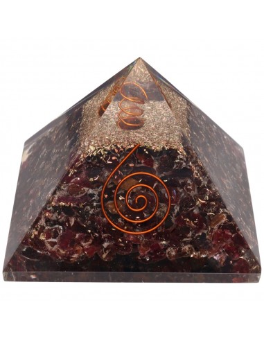 Resin Garnet Pyramid with Spiral 7x7cm