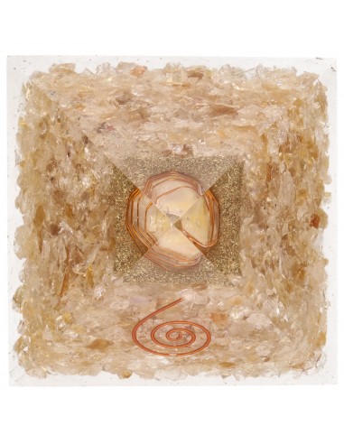 Pyramide en résine de citrine avec...