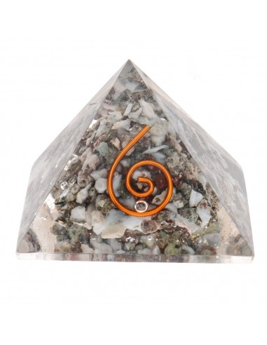 Larimar Pyramid in Resin with 3x3cm...