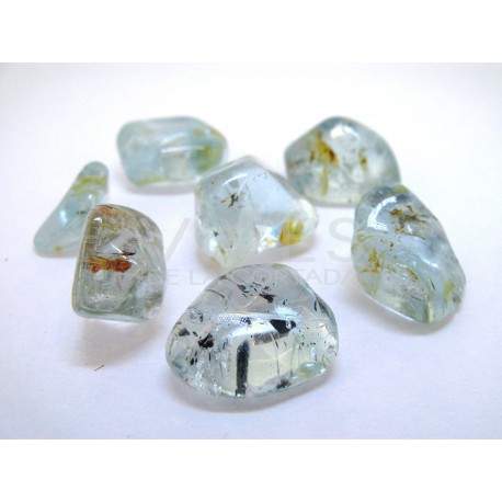 Topázio azul redondo, peça entre 6 e 10 gramas.