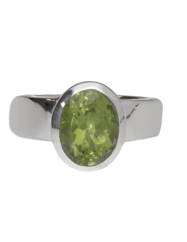 Peridot Oval Ring in 925 Sterling Silver