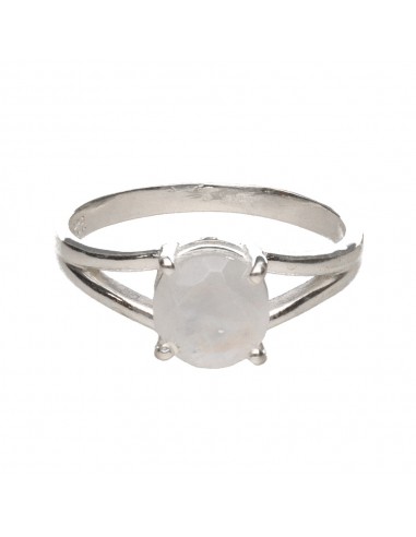 Anel com pedra da lua facetada em...