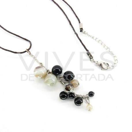 Pendant agate Big With Thread and Metal Clasp 